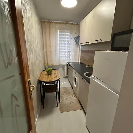 Apartment Cozy & Warm Bukarest